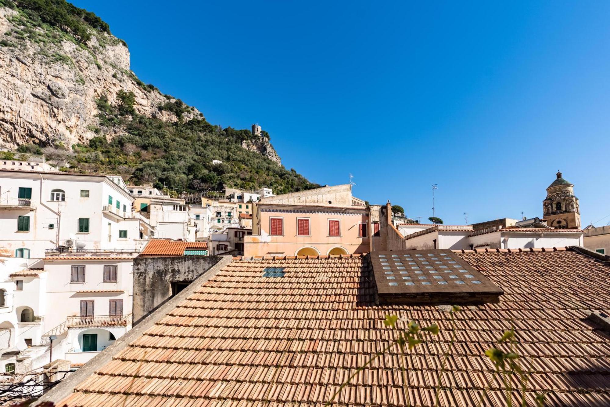 Stefania Flat - Amalfi Center Apartment Bagian luar foto