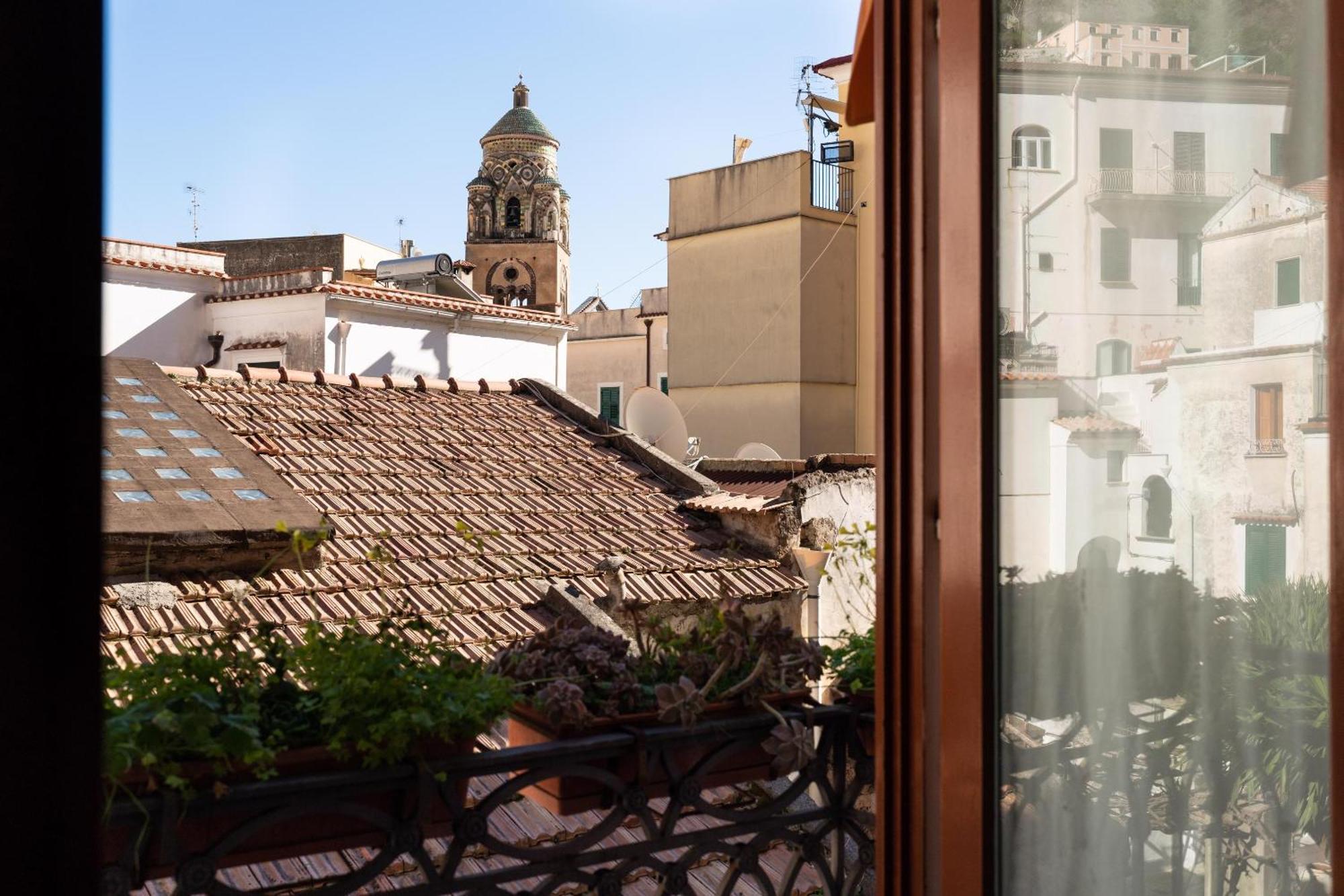 Stefania Flat - Amalfi Center Apartment Bagian luar foto